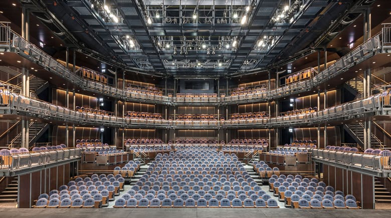 The Yard at Chicago Shakespeare